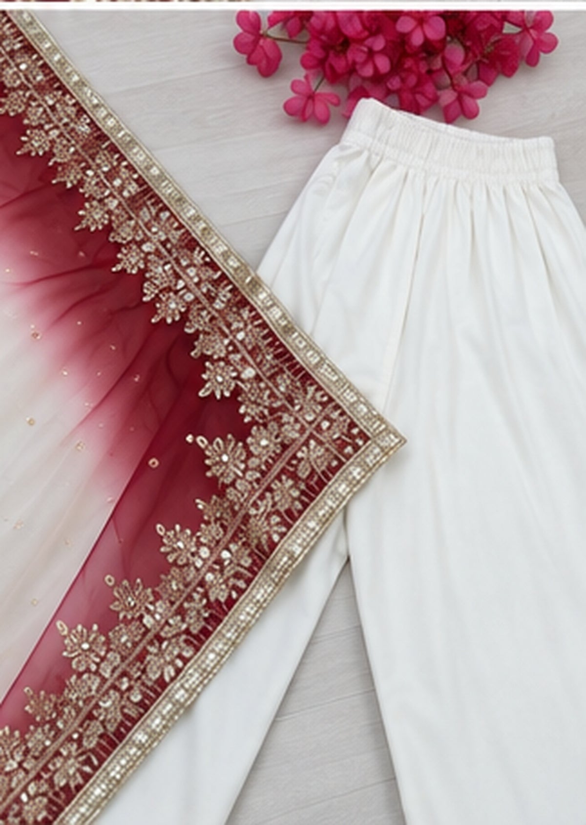 SAVENA D-1006 dupatta border and bottom detail